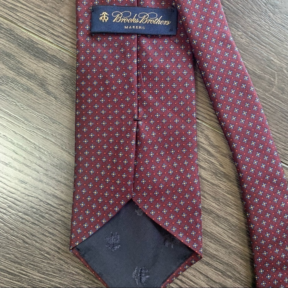 Brooks Brothers Maroon Mini Floral Silk Tie - Picture 3 of 5